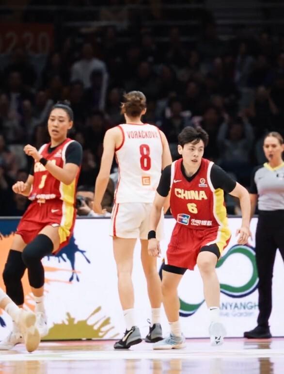 PA真人娱乐官方网站-世预赛两连胜！王思雨最后2分钟砍9分，中国女篮84-74捷克